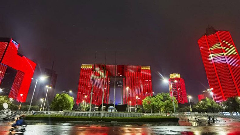 大型LED像素屏采用哪一種燈具來(lái)做性價(jià)比更高呢？(圖3)