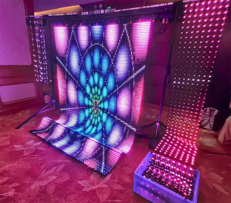 如何選用適合的LED網格屏及應用場景？(圖1)