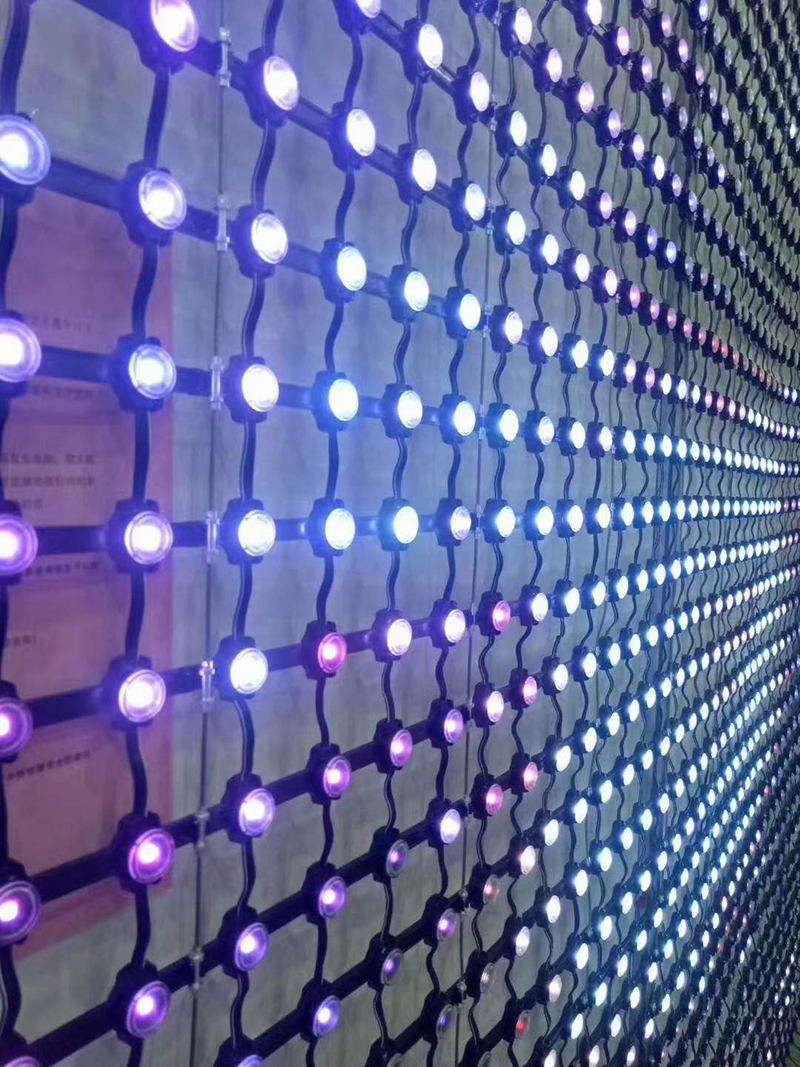 怎樣使LED網(wǎng)格屏壽命期更長?(圖3)